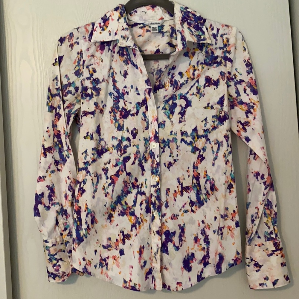 Calvin Klein shirt. Size XS